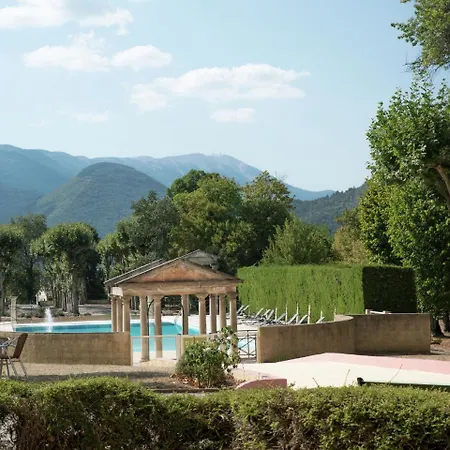 Villa Spacious In Drome With Swimming Pool *