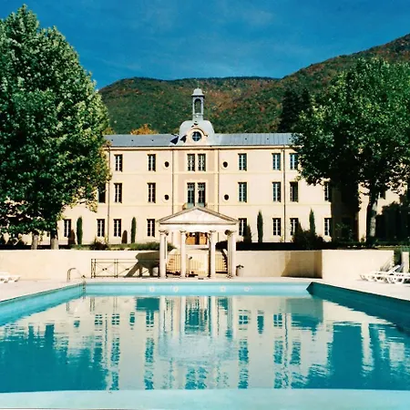 Villa Spacious In Drome With Swimming Pool *
