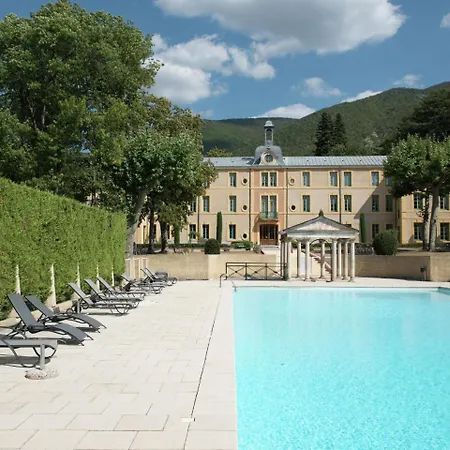 Villa Spacious In Drome With Swimming Pool *