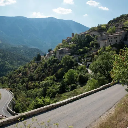 Spacious In Drome With Swimming Pool Villa Montbrun-les-Bains
